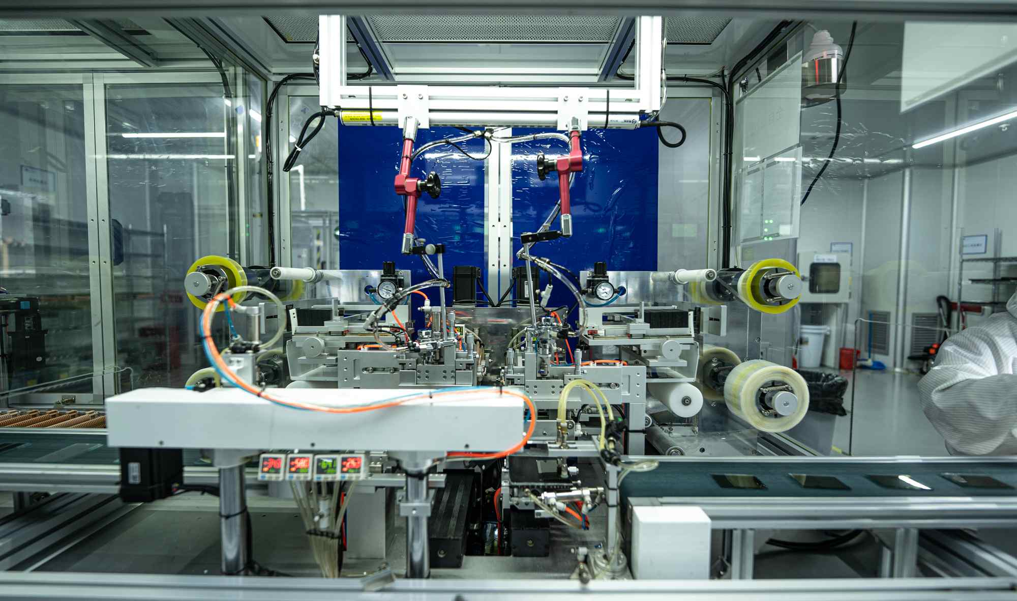 अचूक संरेखन आणि सेल असेंब्ली: एलसीडी उत्पादनात पीआय कोटिंग आणि रबिंग प्रक्रियेचे विश्लेषण करणे